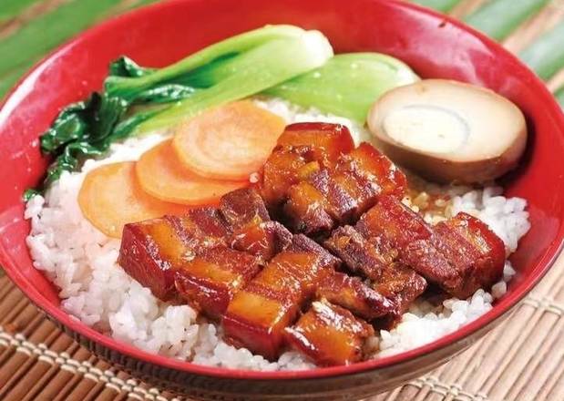 Braised pork belly with Rice 东坡红烧肉饭